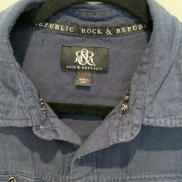 Rock & Republic 100% cotton button down top size medium - Picture 2 of 3